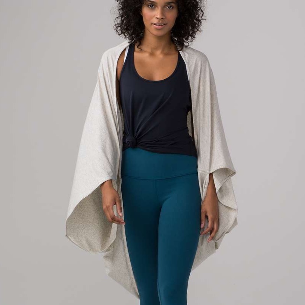 Lululemon sage scarf